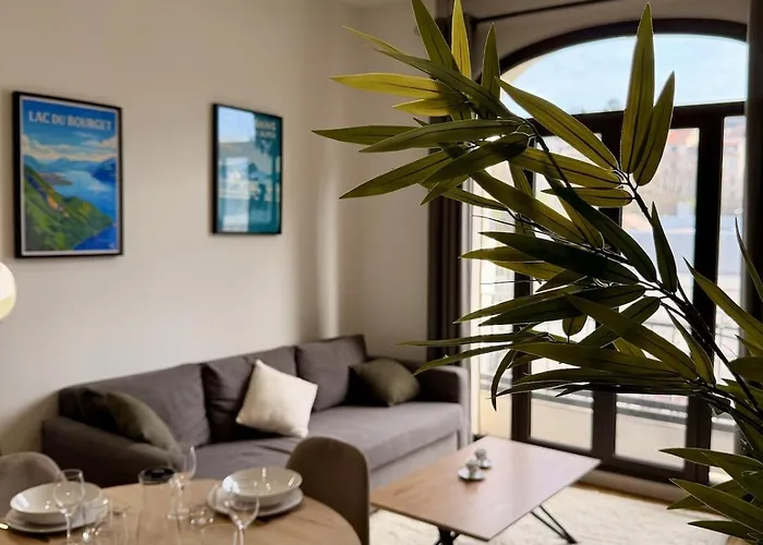 Astoria - Palace, Centre-ville, Vue Montagne Apartment *