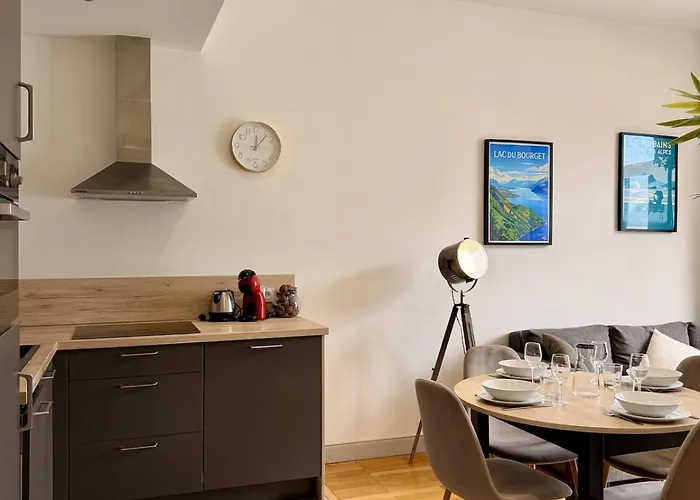 Astoria - Palace, Centre-ville, Vue Montagne Apartment