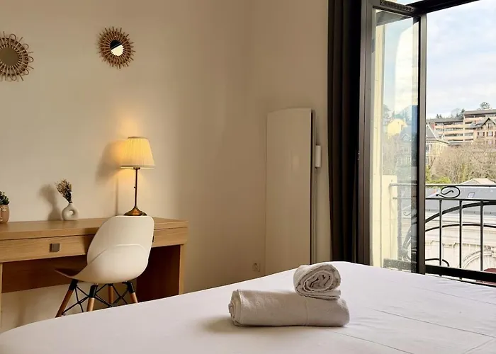 Astoria - Palace, Centre-ville, Vue Montagne *